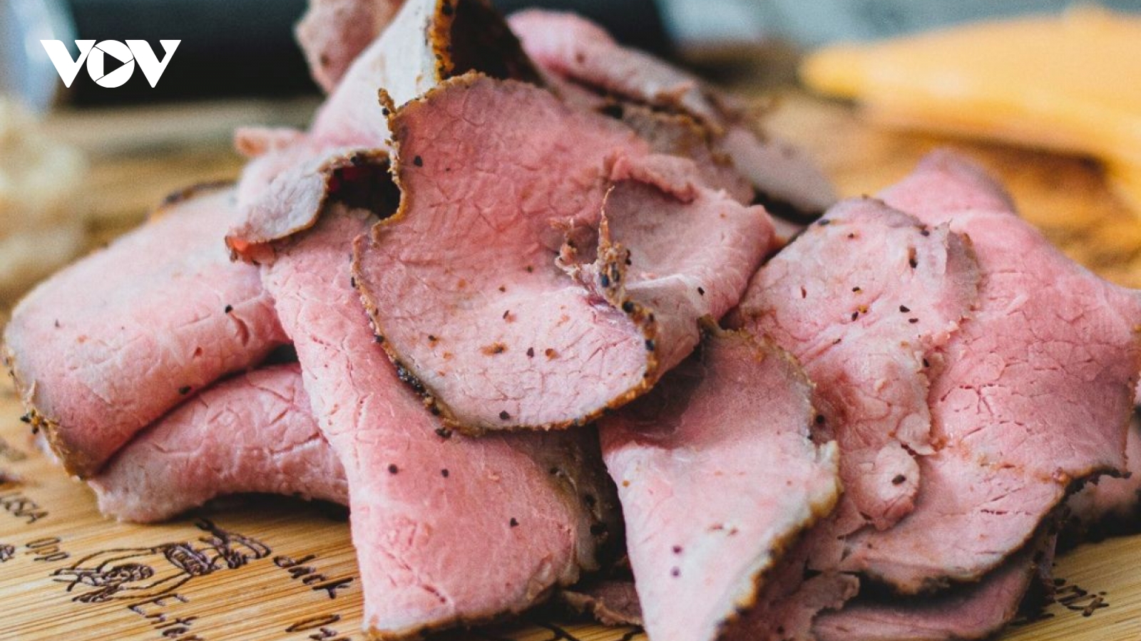 Hai loại thịt quen mặt, ăn quá nhiều cực hại thận nhưng không phải ai cũng biết