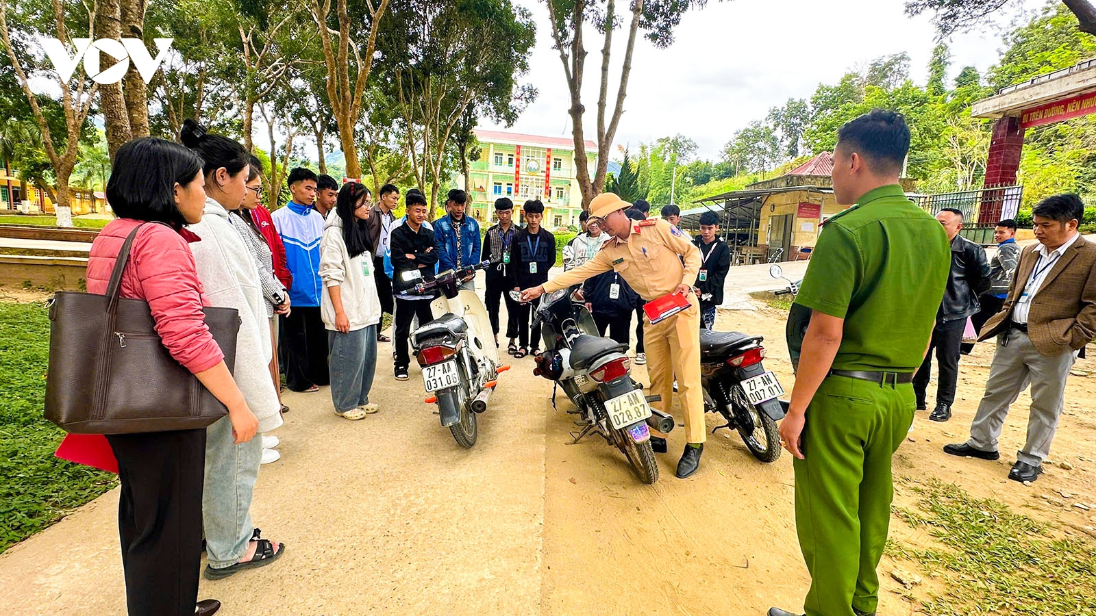 Điện Biên sẽ lắp camera ở cổng trường học để chấn chỉnh vi phạm giao thông