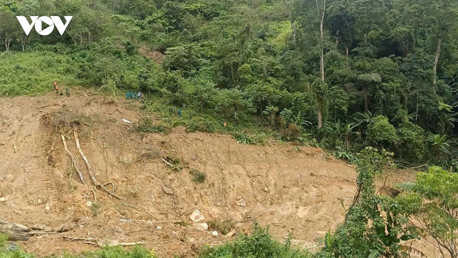 Tìm thấy thi thể 1 nạn nhân mất tích trong vụ sạt lở núi xã Hùng Sơn