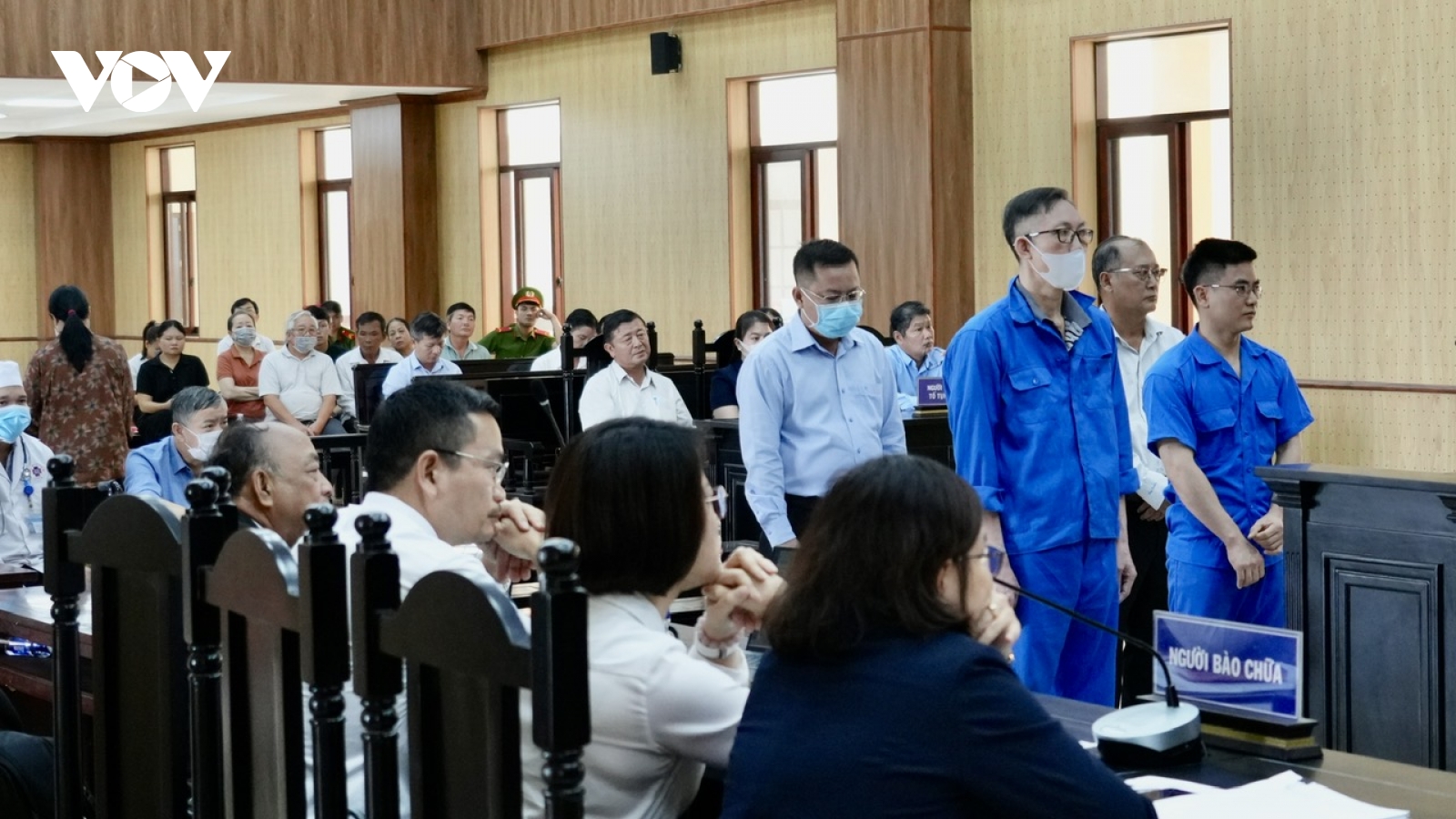 Các đối tượng liên quan đến gói thầu thiết bị y tế tại Bệnh viện Vũng Tàu hầu toà