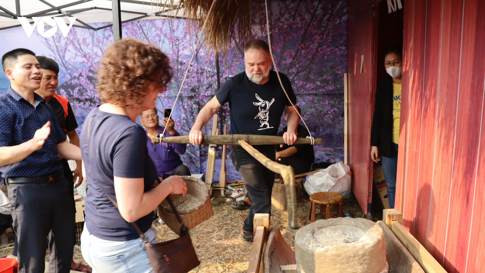 Nét đẹp văn hóa các dân tộc tạo sức hút cho du lịch Điện Biên