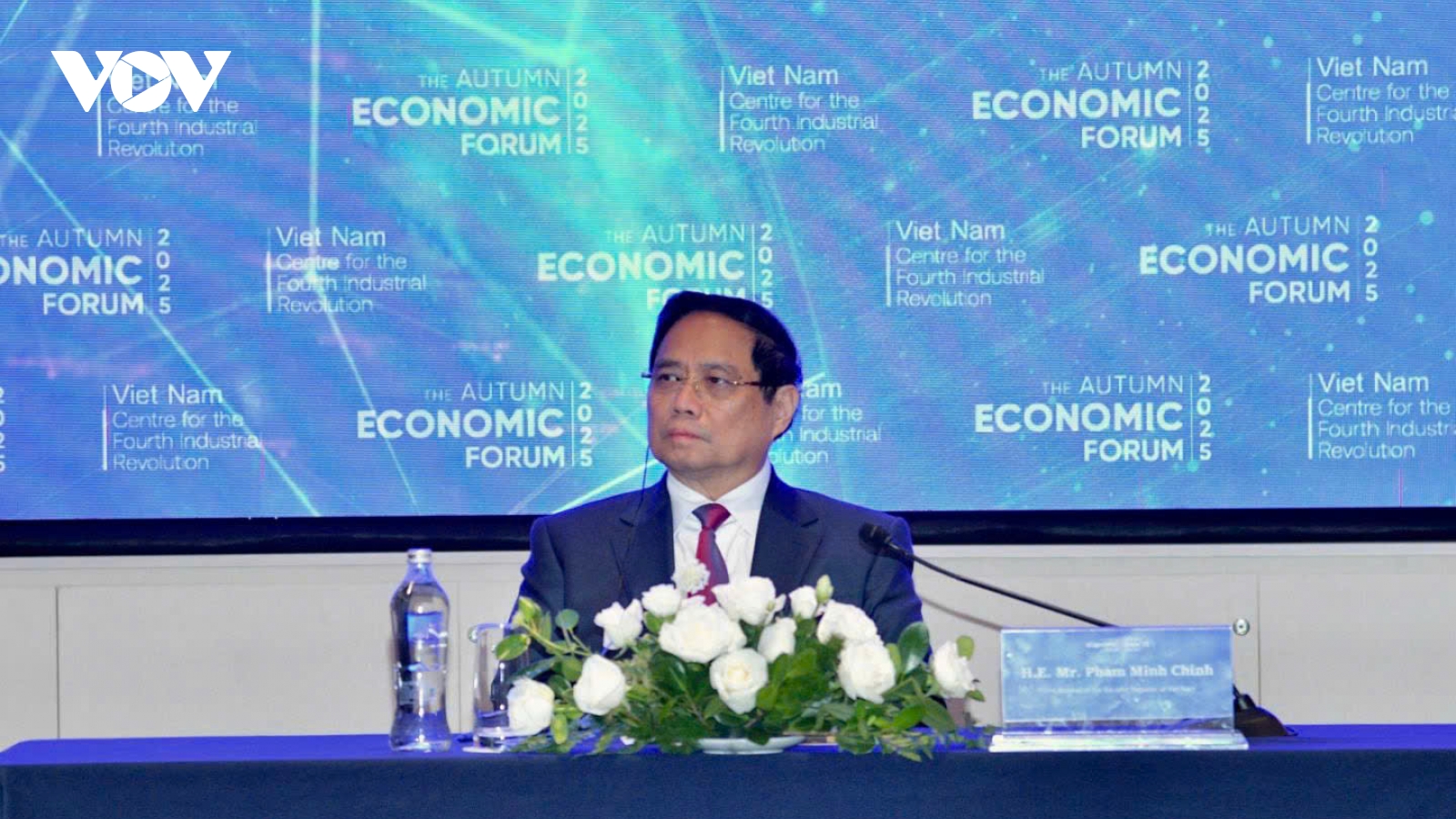 Thủ tướng tiếp đại diện các doanh nghiệp hệ sinh thái Trung tâm tài chính quốc tế