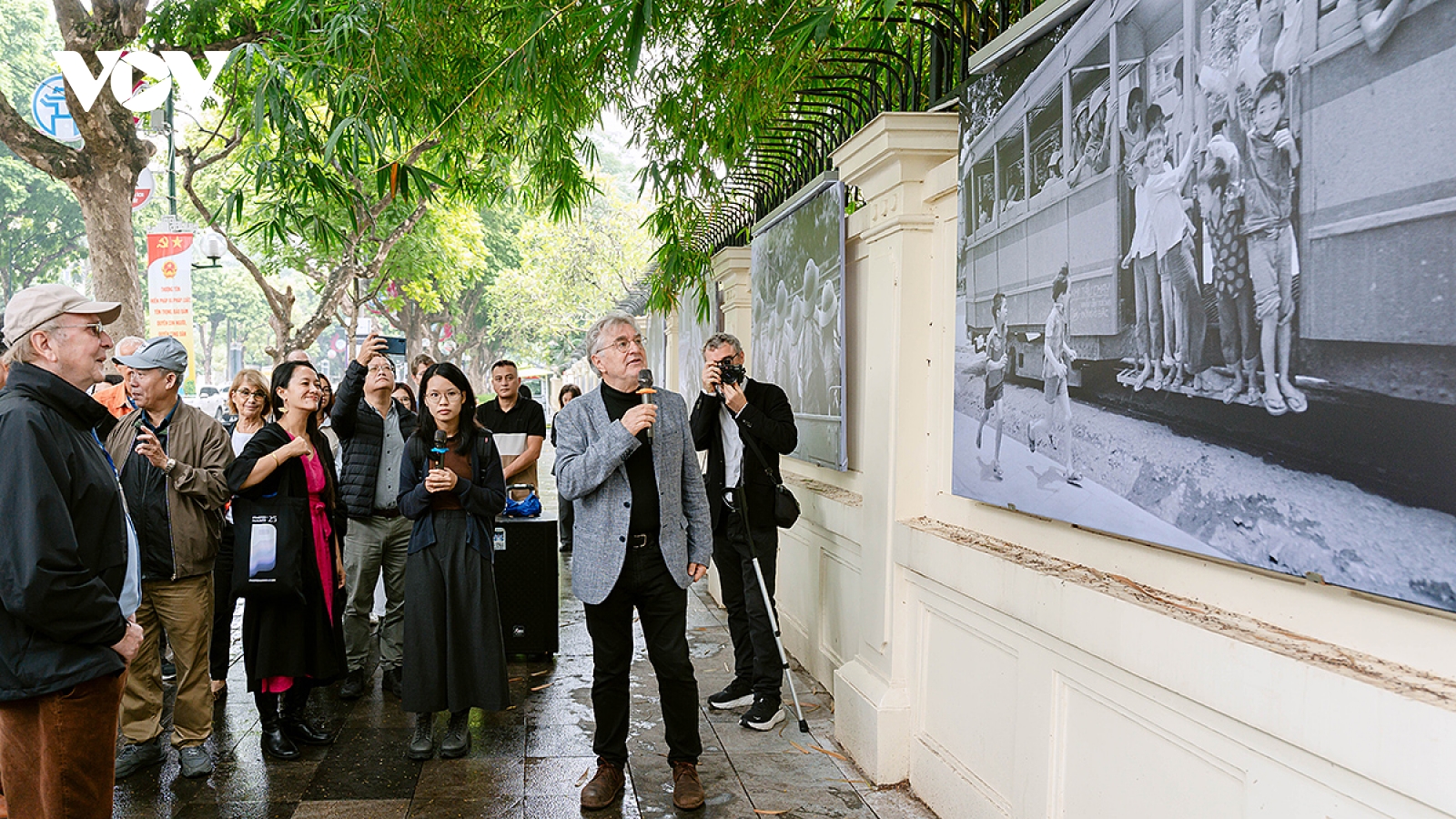 Photo Hanoi'25 – Biennale công bố những mảnh ghép thời kỳ tái thiết