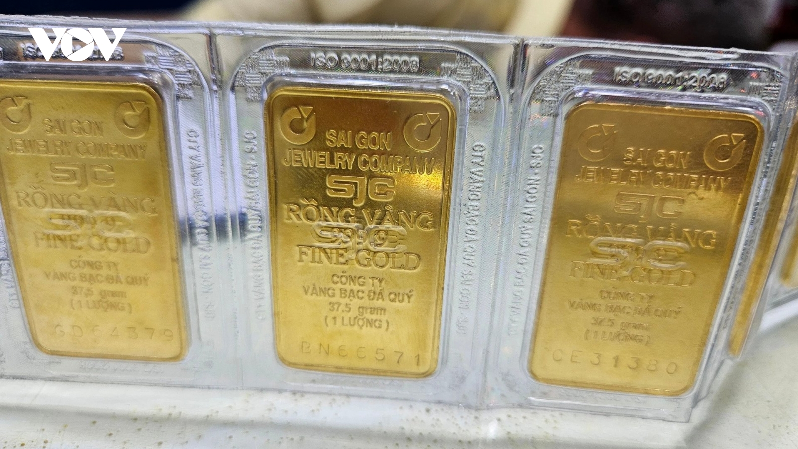 Đề xuất nới "room" vàng cho các ngân hàng: Chuyên gia chỉ ra lợi ích dài hạn