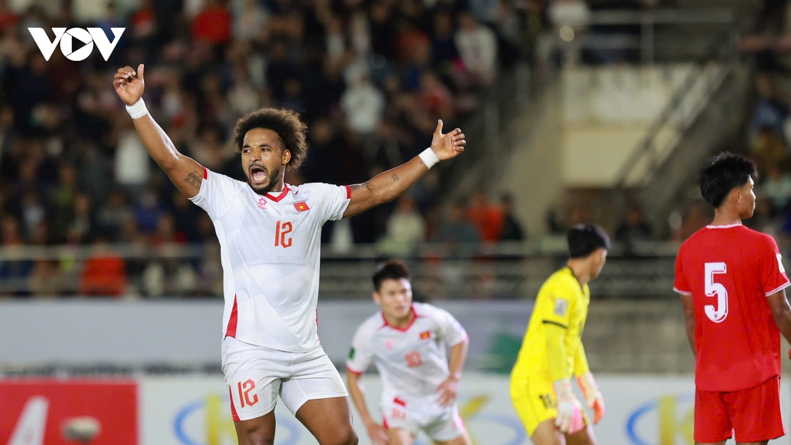 Xuân Son được vinh danh, gửi lời tri ân tới người hâm mộ