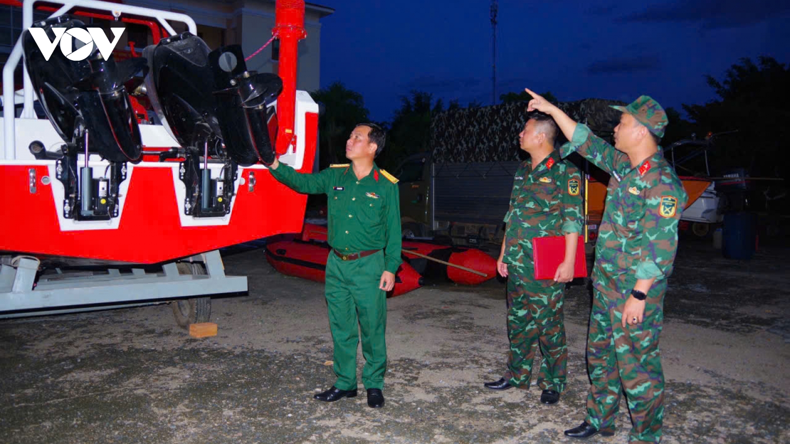 Tỉnh ủy Quảng Ngãi chỉ đạo tập trung ứng phó bão số 13