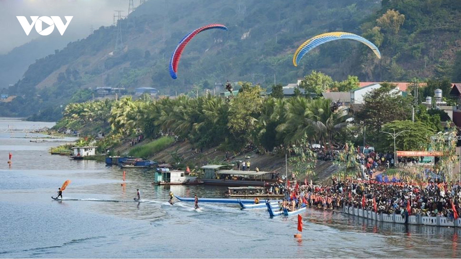 Mê đắm Mường Lay mùa nước nổi