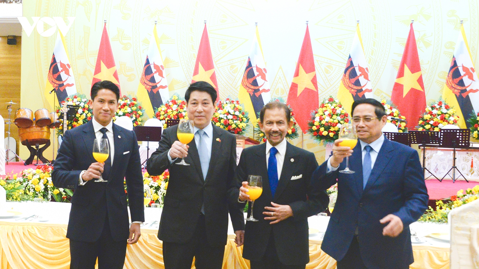 Chủ tịch nước Lương Cường chủ trì chiêu đãi cấp nhà nước Quốc vương Brunei