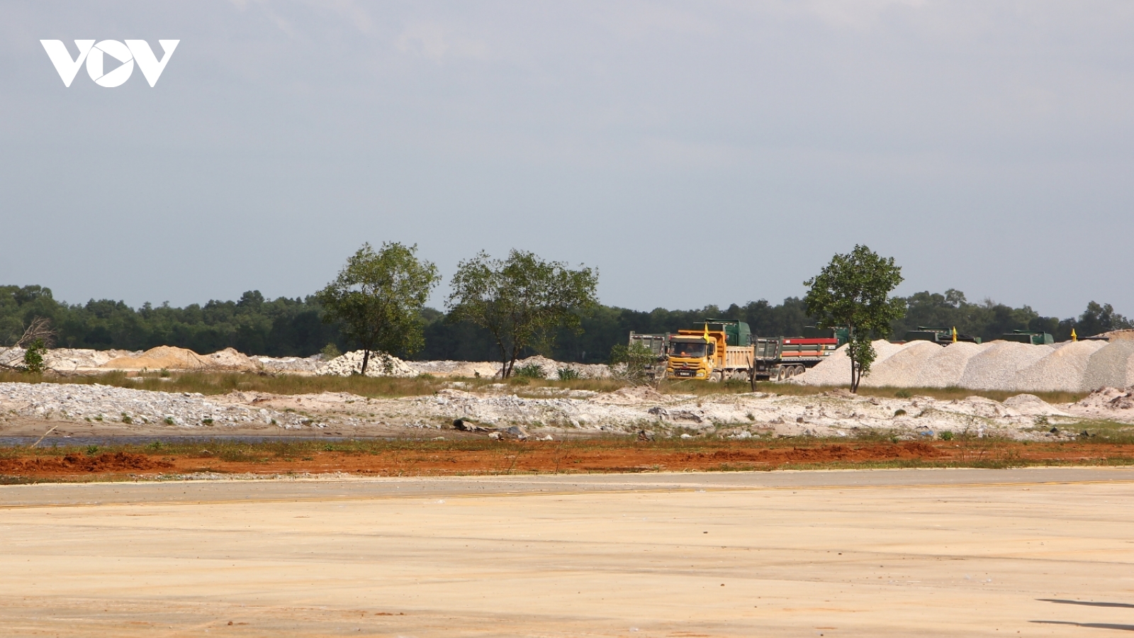 Nhiều tồn tại, vi phạm tại dự án Đầu tư xây dựng Cảng hàng không Quảng Trị