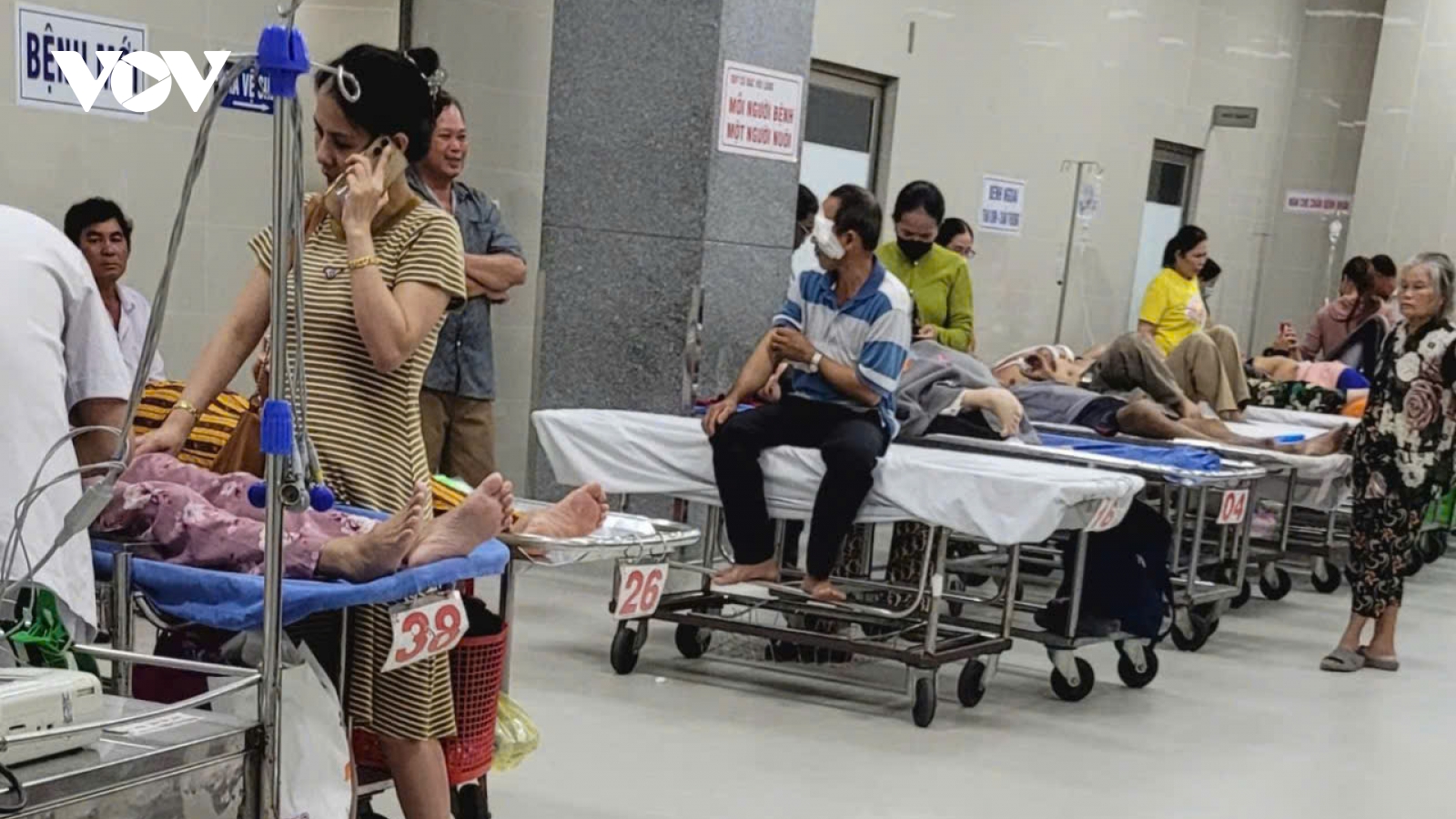 Bệnh viện tỉnh Đồng Tháp thiếu máy xạ trị kéo dài tại, nỗi lo của người bệnh