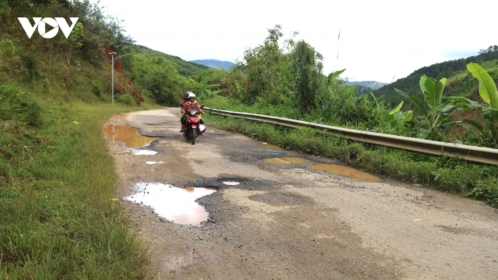 Quảng Ngãi ưu tiên khắc phục đường miền núi xuống cấp năm 2026