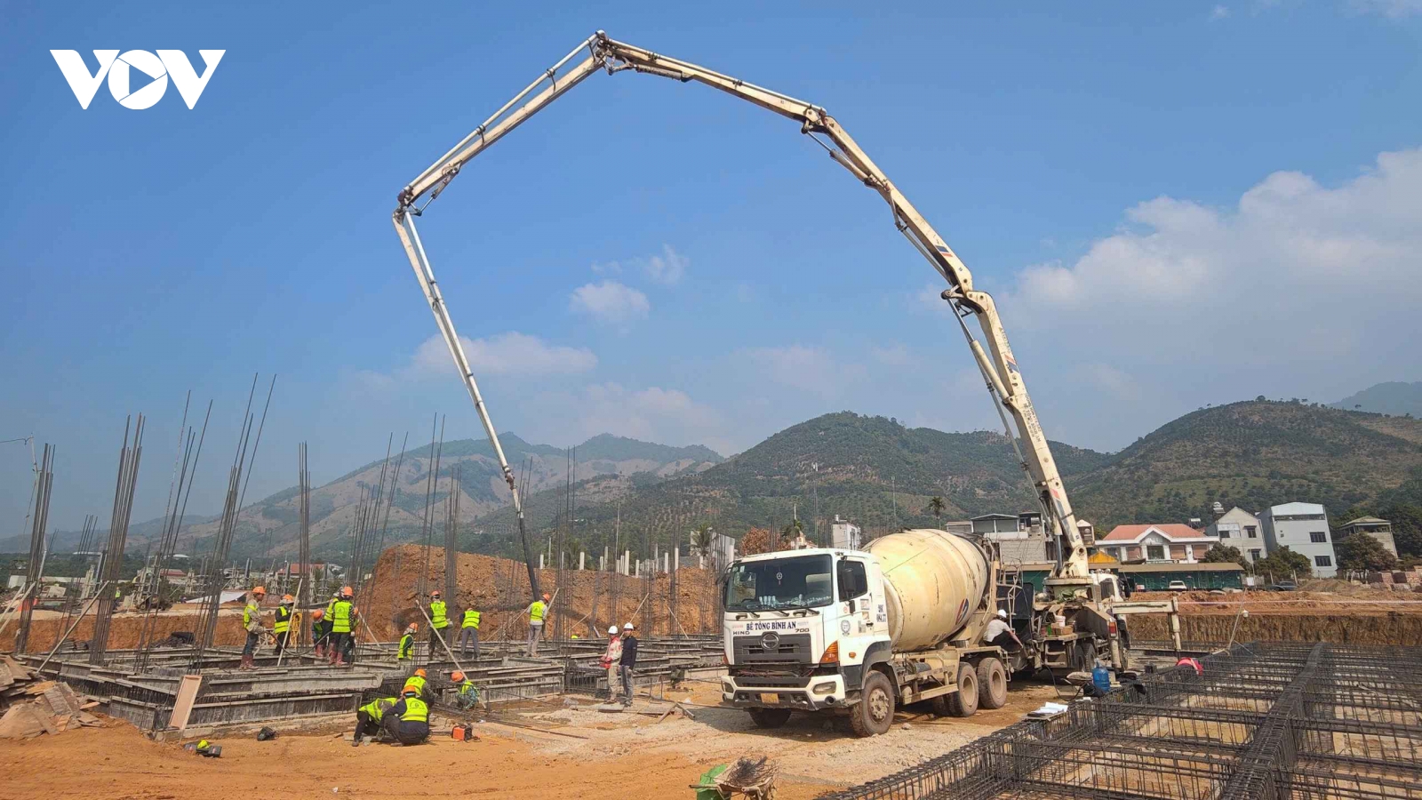 Khí thế từ công trường xây dựng trường liên cấp vùng biên Sơn La