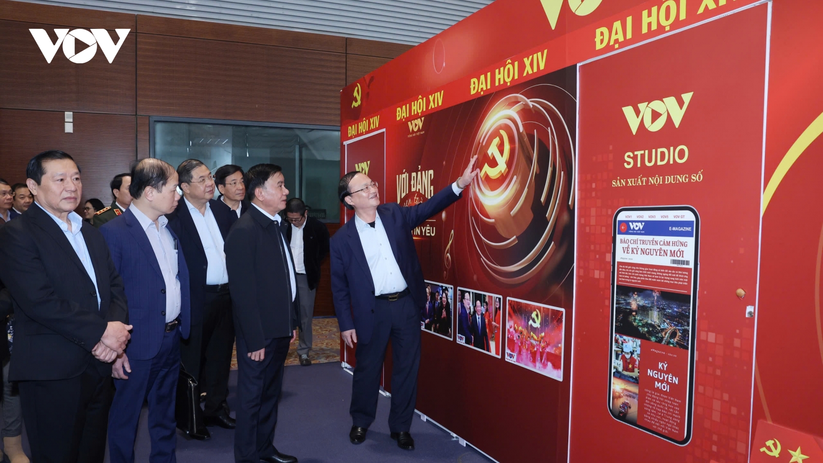 Thường trực Ban Bí thư chủ trì sơ duyệt công tác tổ chức Đại hội Đảng lần thứ XIV