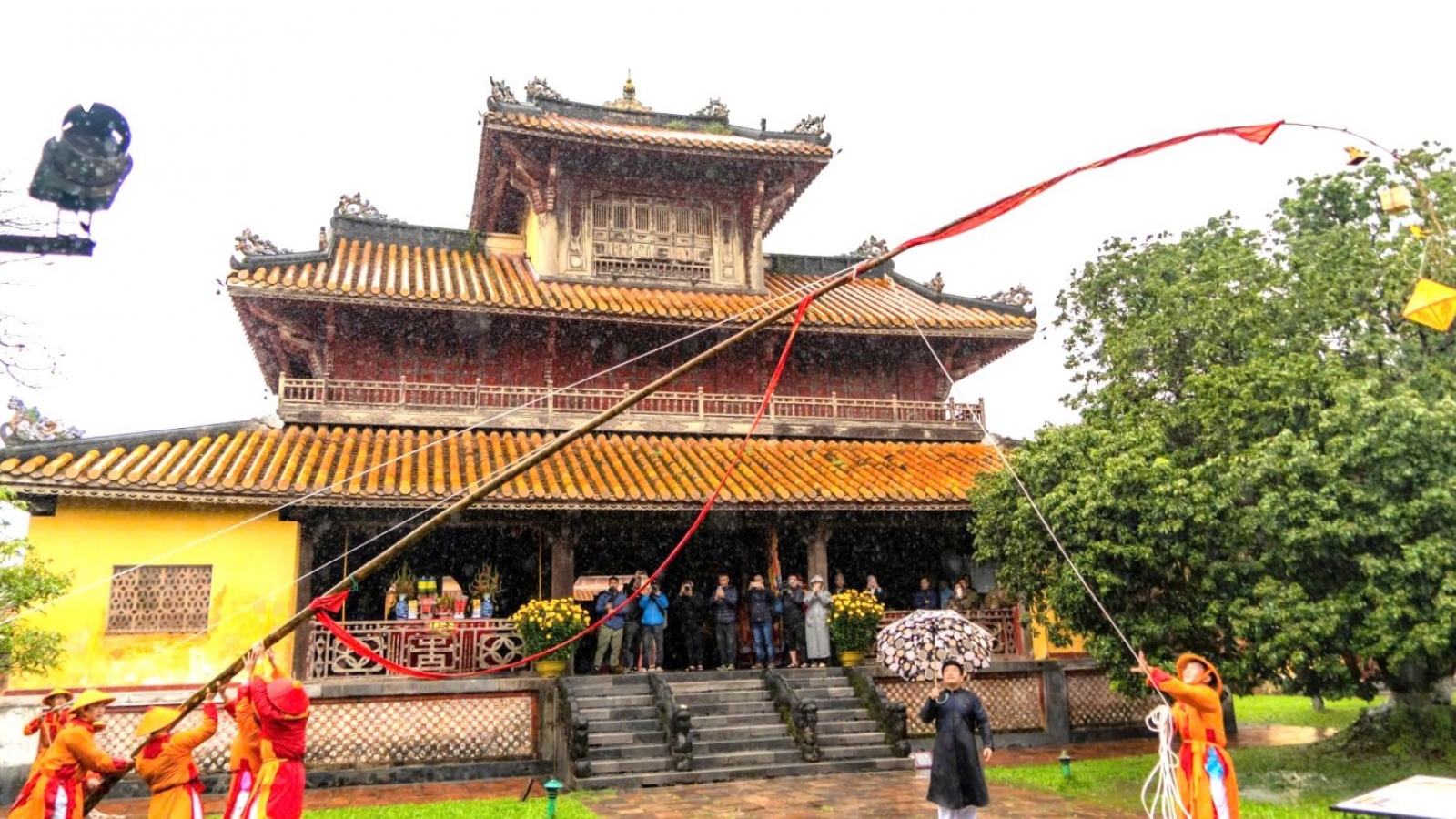 Phát huy lợi thế di sản, tạo động lực phát triển thành phố Huế