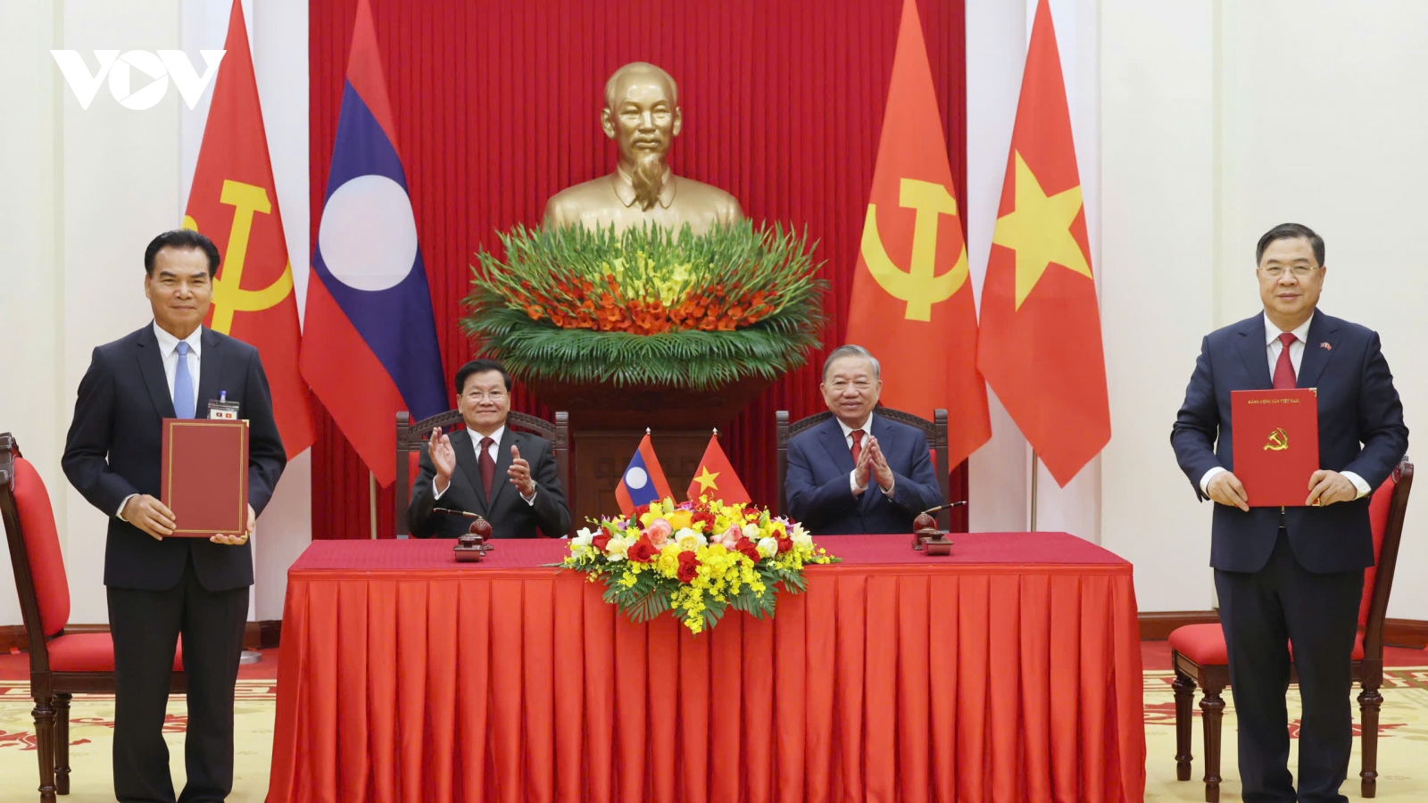 Tổng Bí thư Tô Lâm hội đàm với Tổng Bí thư, Chủ tịch nước Lào