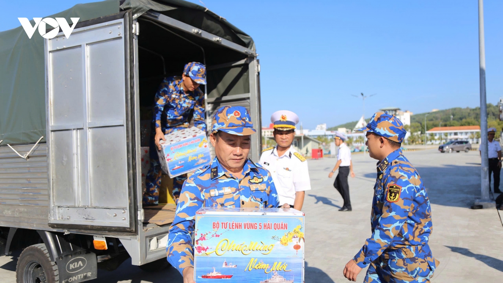 Bắt đầu chuyến thăm, chúc Tết các lực lượng và nhân dân trên các đảo Tây Nam