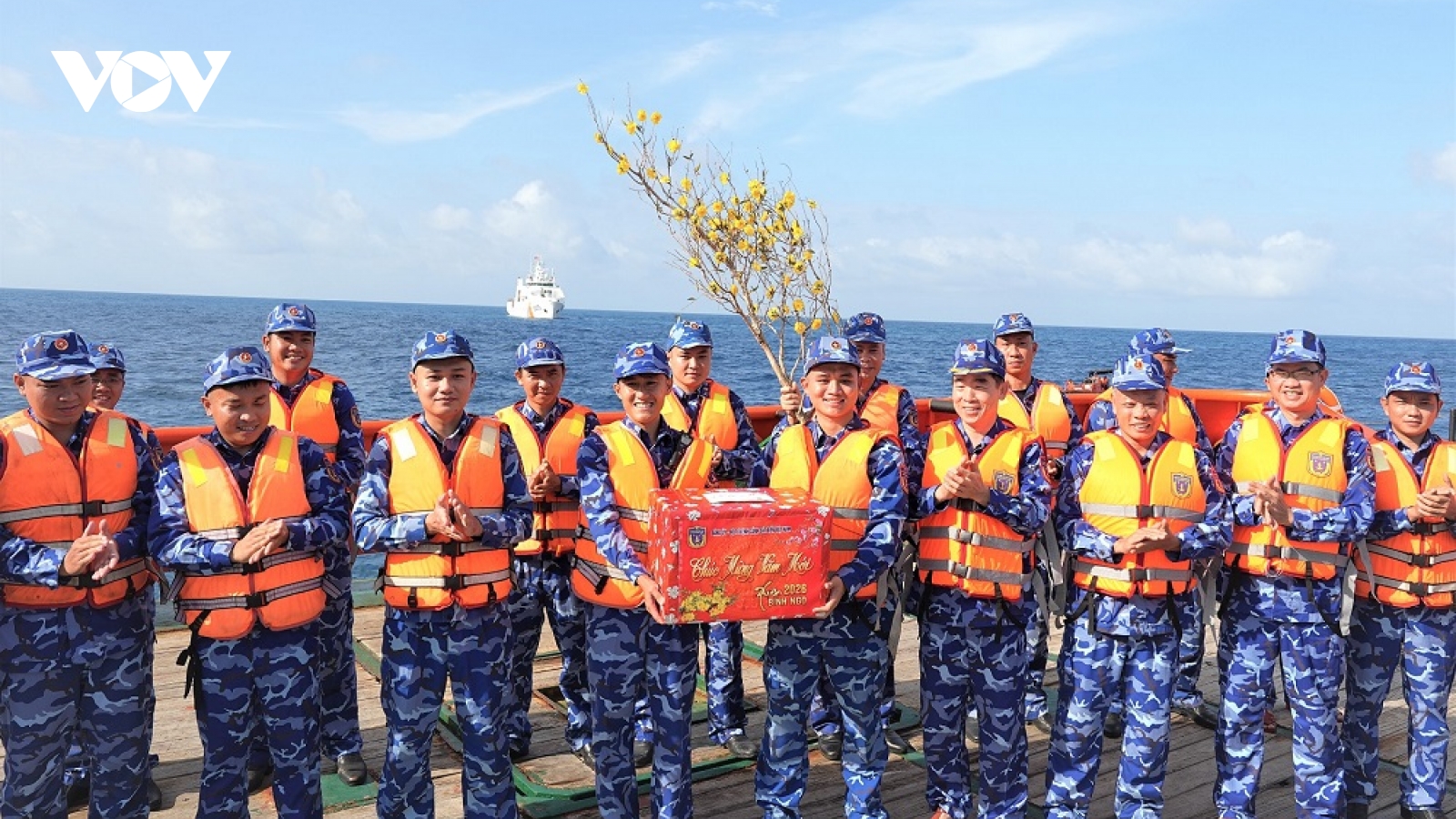 Chính uỷ Cảnh sát biển động viên các lực lượng trên biển dịp tết Bính Ngọ