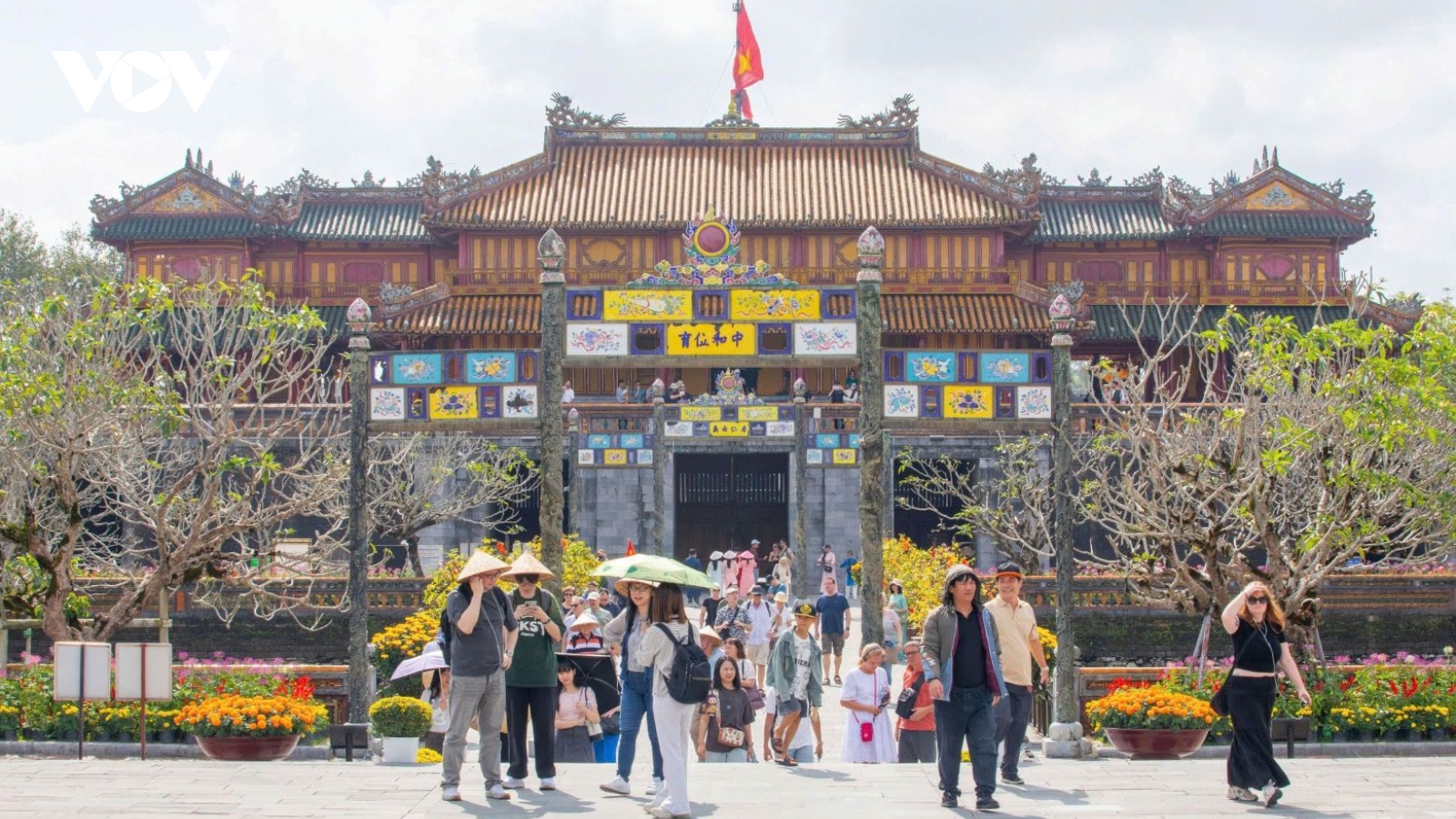 Huế đón hơn 348.000 lượt khách trong 6 ngày Tết