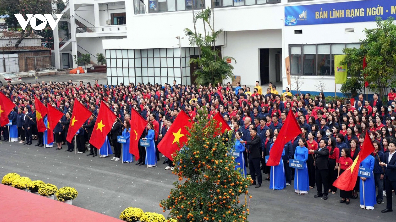 Doanh nghiệp sản xuất kinh doanh tạo khí thế mới ngay từ những ngày đầu Xuân