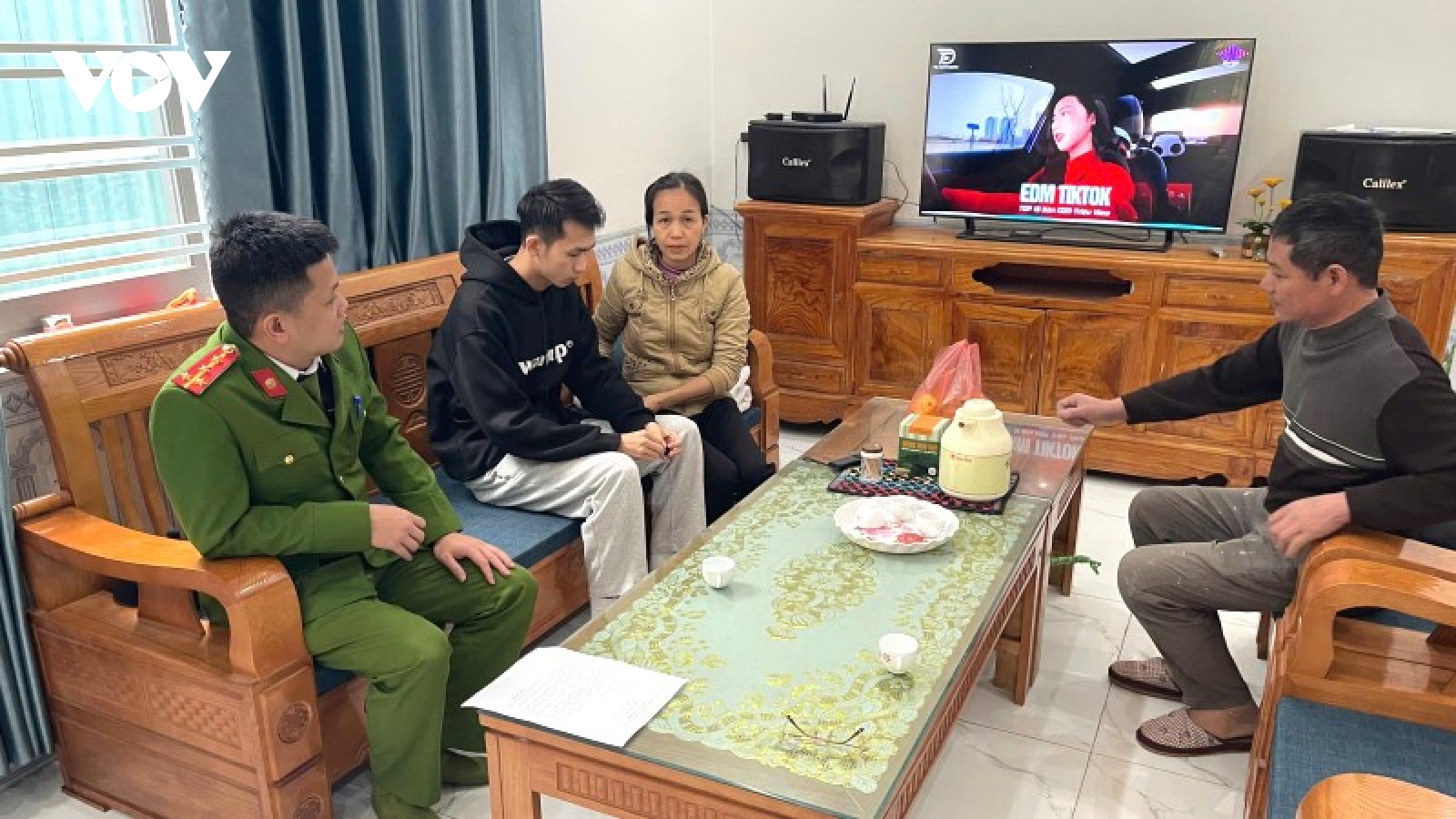 Viết đơn tình nguyện thực hiện nghĩa vụ Công an nhân dân