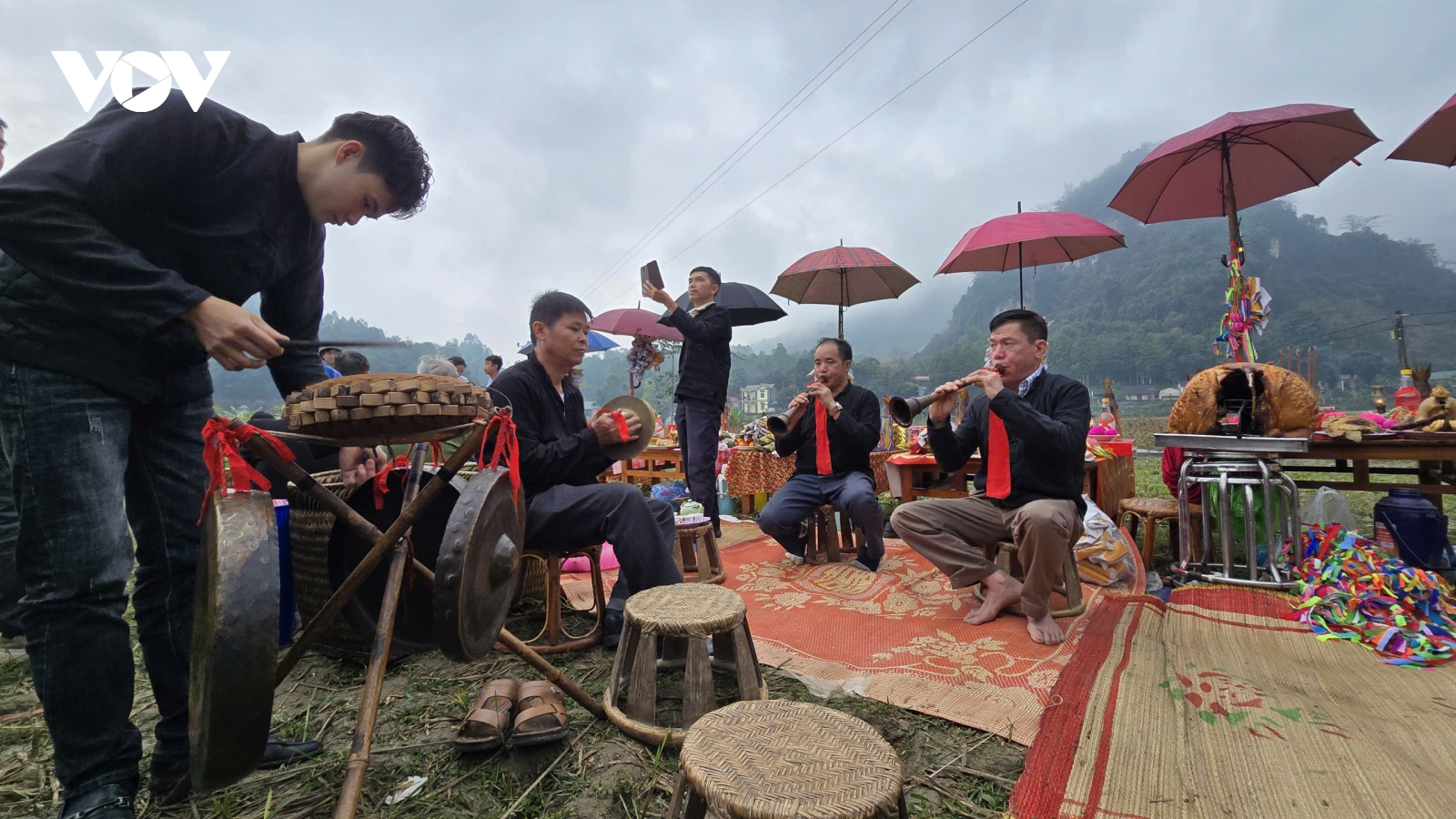 Sức sống mới trong Lễ hội Roóng Poọc bên gốc đa di sản tại xã Cốc San