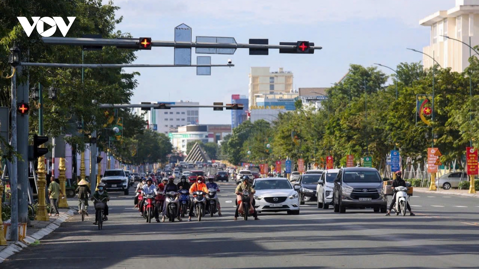 Nắng nóng gay gắt bao trùm Tây Ninh, cảnh báo nhiều rủi ro