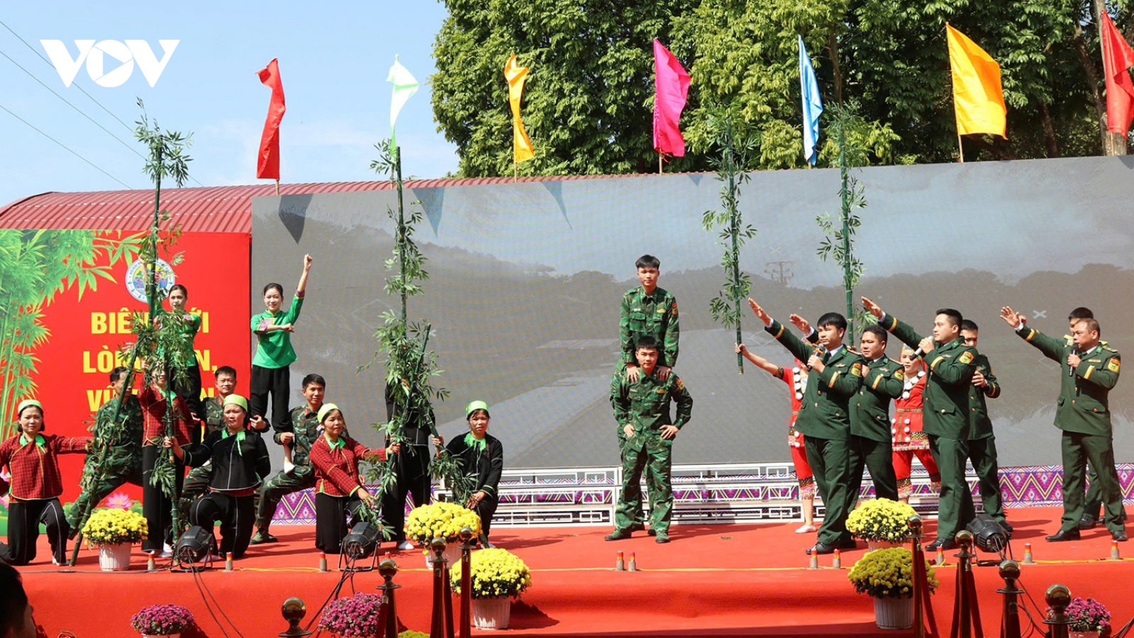 Lạng Sơn: Gắn kết tình quân dân nơi biên giới