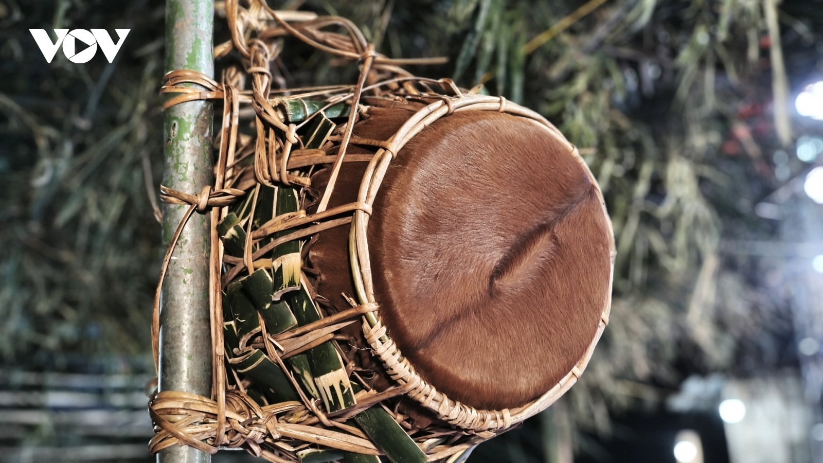 Lễ hội Đập trống - Đêm hẹn ước của trai gái người Ma Coong giữa đại ngàn