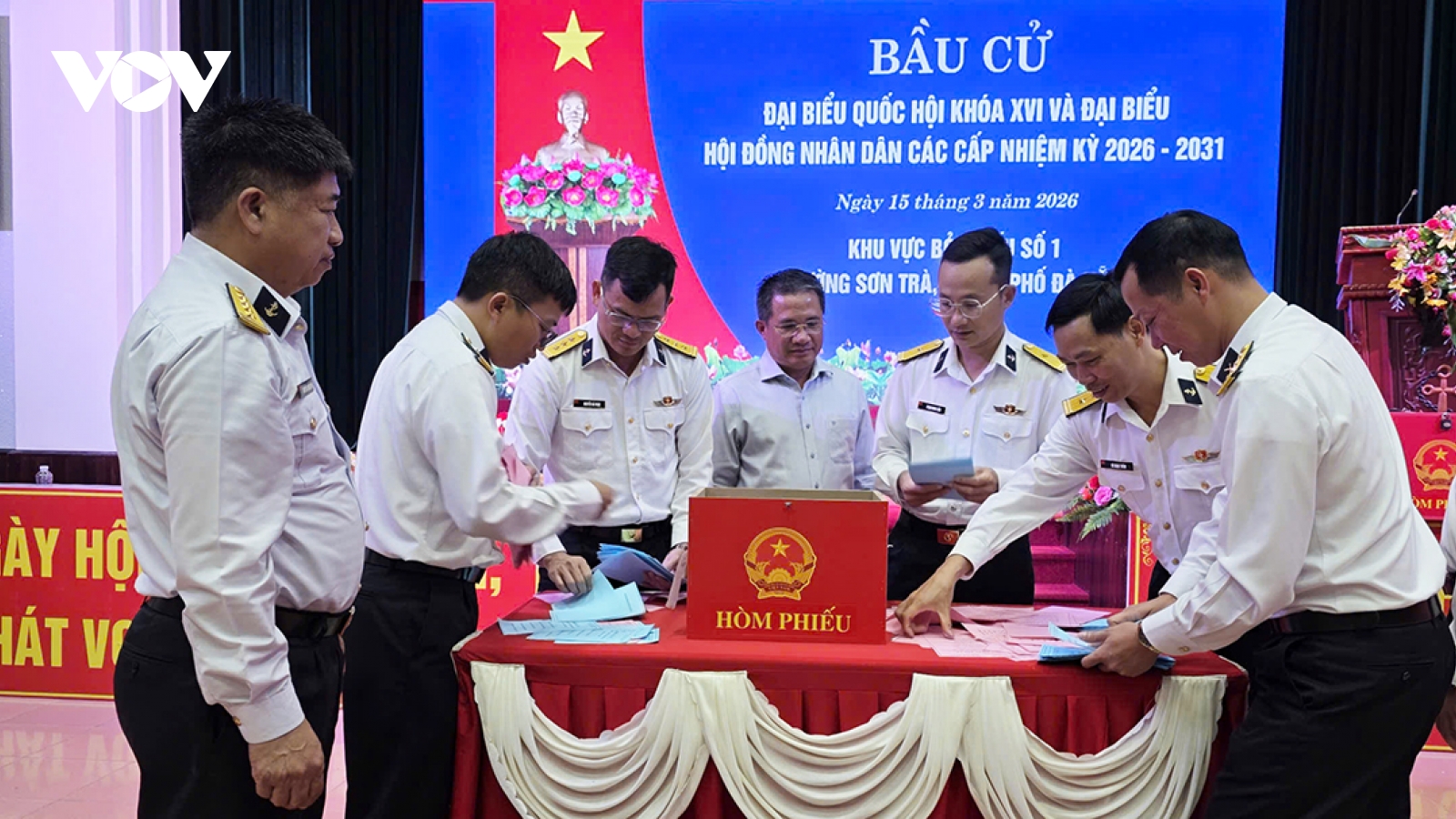 100% cán bộ, chiến sĩ Vùng 3 Hải quân tham gia Ngày hội toàn dân