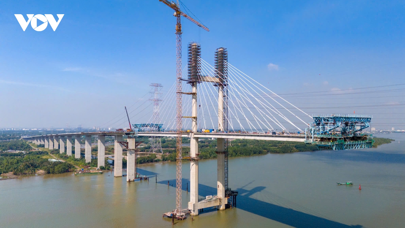 Thị trường vật liệu “leo thang chóng mặt”: Dấu hiệu thao túng khiến dự án lao đao?