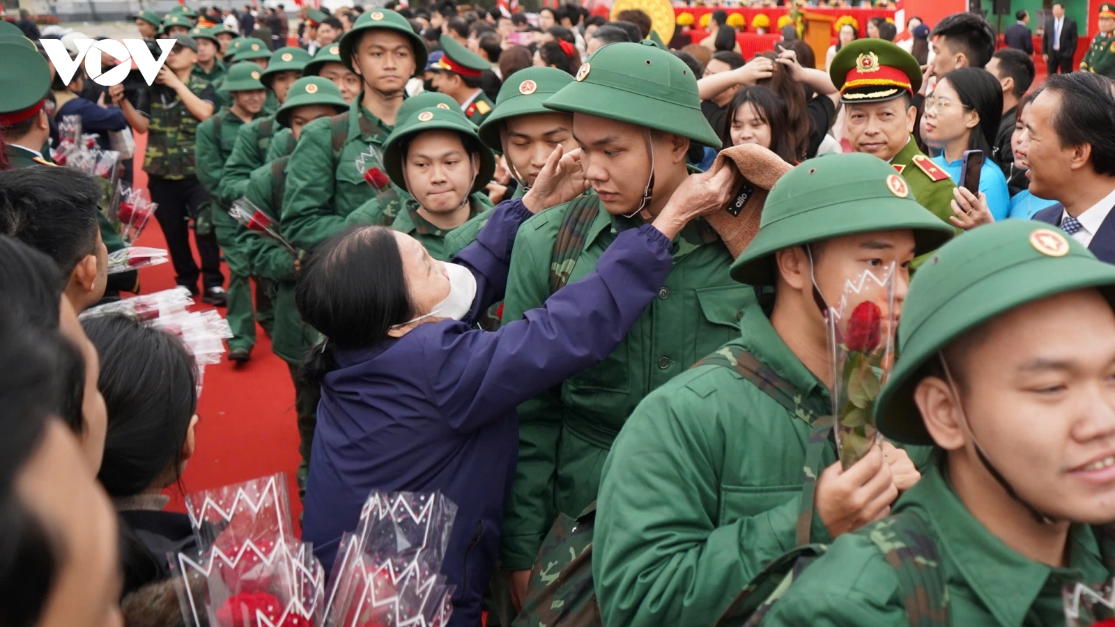 Nhiều cảm xúc trong ngày hội tòng quân tại Khu vực phòng thủ số 3 Hà Nội