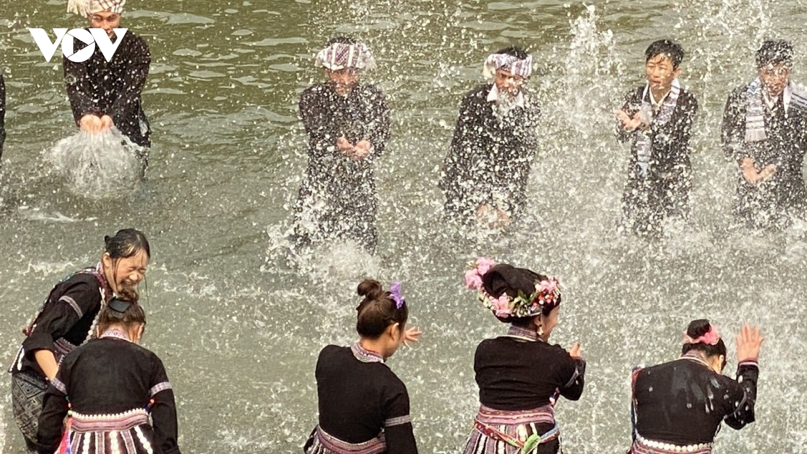 Lễ hội Bun Vốc Nặm – Sắc màu văn hóa Lào giữa đại ngàn Lai Châu