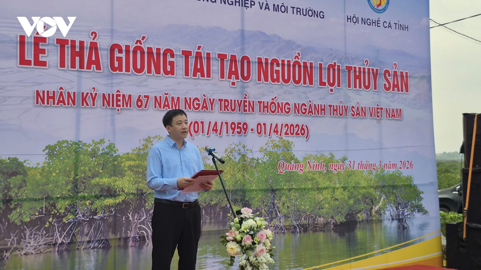 Quảng Ninh thả 5,4 triệu con giống tái tạo nguồn lợi thủy sản