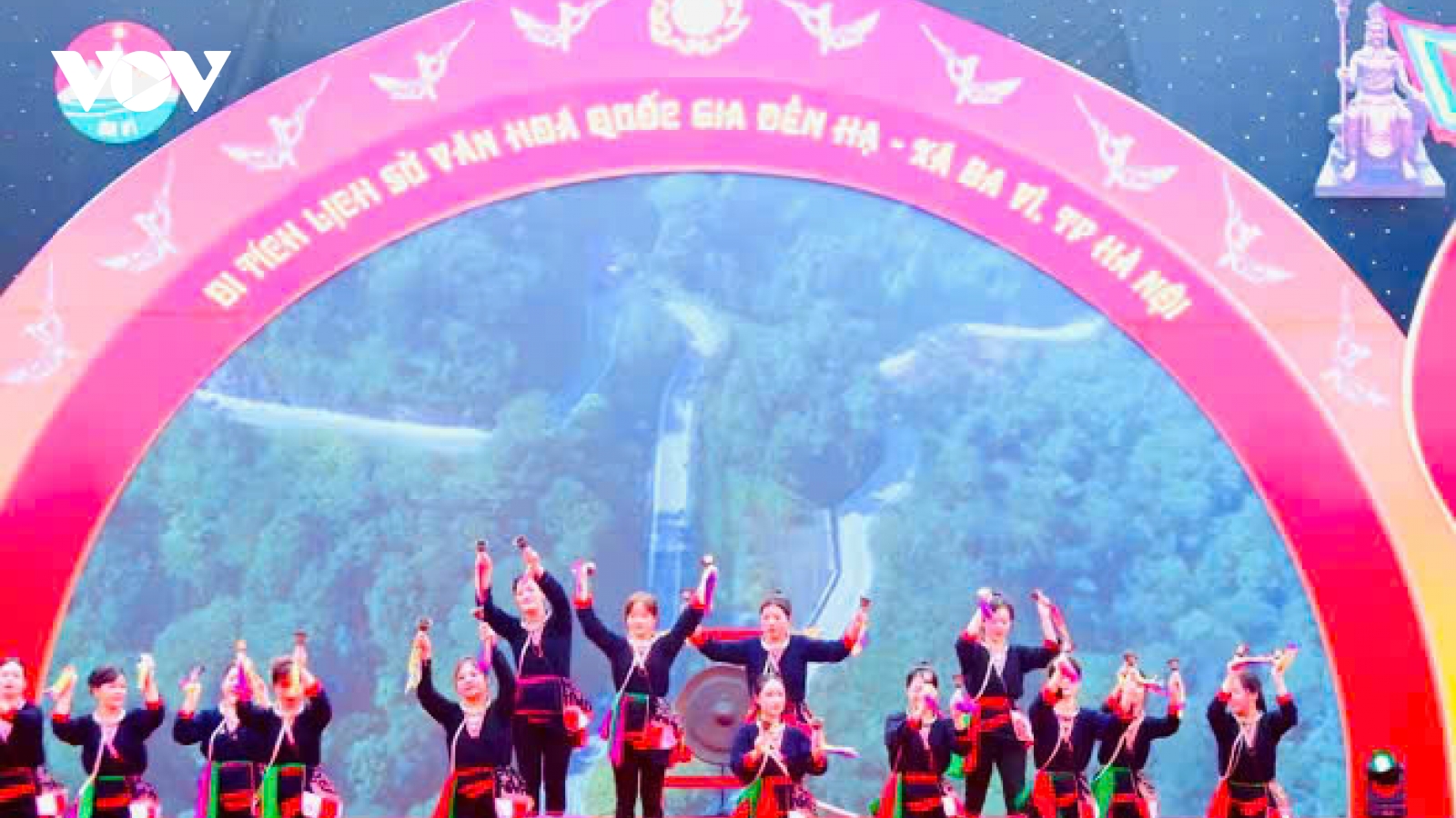 Tri ân Đức Thánh Tản tại Lễ khai hội Tản Viên Sơn Thánh 2026 ở Ba Vì