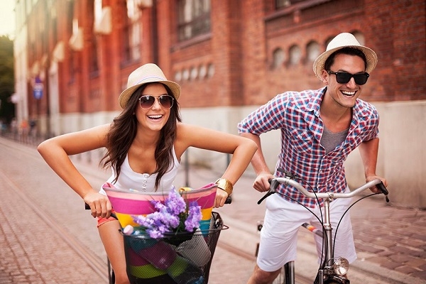 Sợ người cũ bị tổn thương nên tiếp tục làm bạn là lý do thật tồi tệ