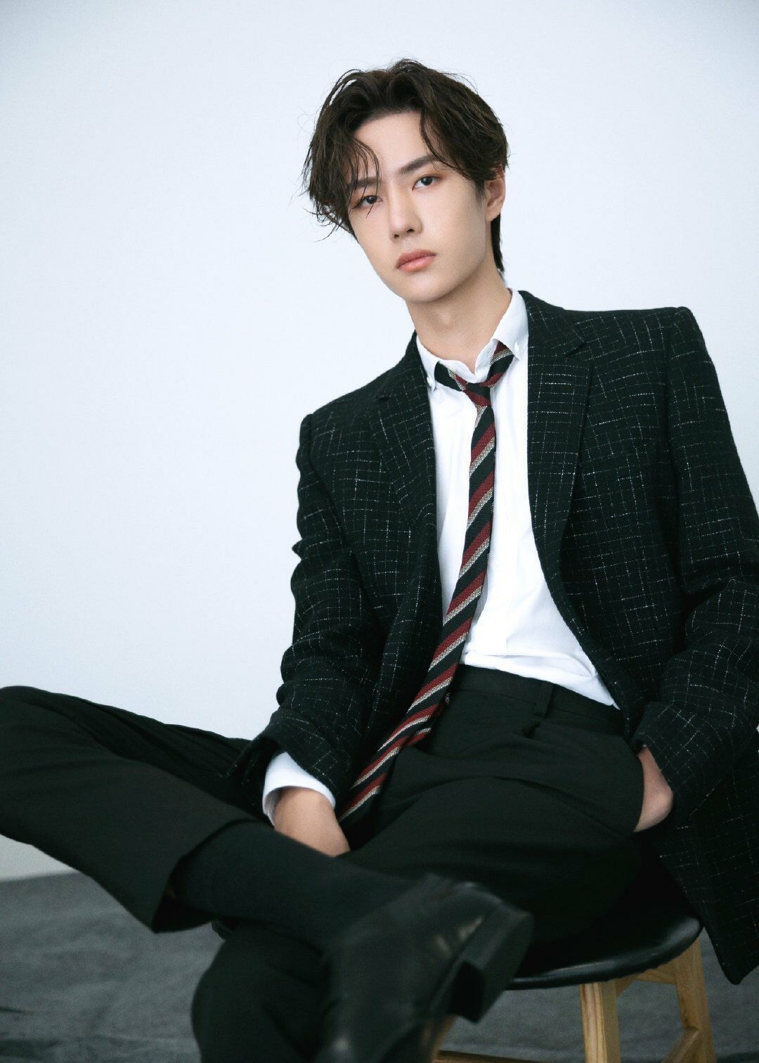 Cùng với Tiêu Chiến, mỹ nam "Trần Tình Lệnh" Vương Nhất Bác chiếm lĩnh vị trí thứ 3 trong danh sách này.