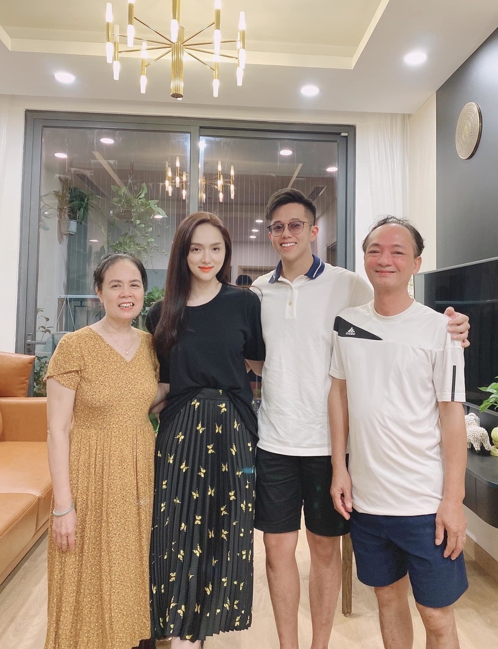 Matt Liu có màn ra mắt bố mẹ vợ tương lai khiến dân tình xôn xao bàn tán.