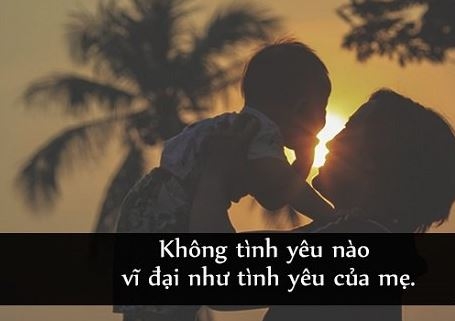 Mẹ chẳng bao giờ đòi hỏi vật chất từ chúng ta, chỉ cần sự quan tâm của con đã đủ khiến mẹ vui lòng lắm rồi (Ảnh minh họa internet)
