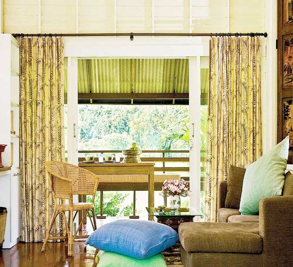 Không gian bên trong khá là ấn tượng bởi cách phối hợp đồ nội thất, v ật dụng sáng tạo, liên kết.