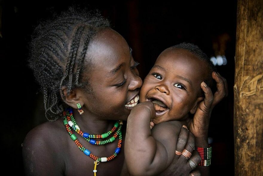 Hai chị em ở Ethiopia.