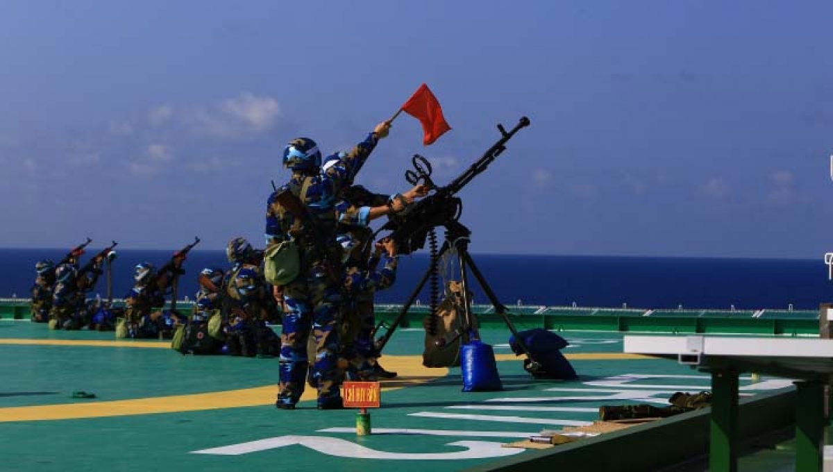 Despite facing numerous difficulties, soldiers continue with their duties to constantly protect the nation’s sovereignty at sea and islands, especially during the 13th National Party Congress and ahead of the 91st founding anniversary of the Communist Party of Vietnam (February 3).