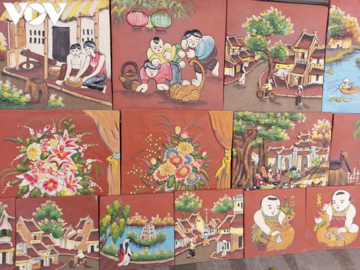 Folk ceramic paintings are popular items in many houses nowadays.