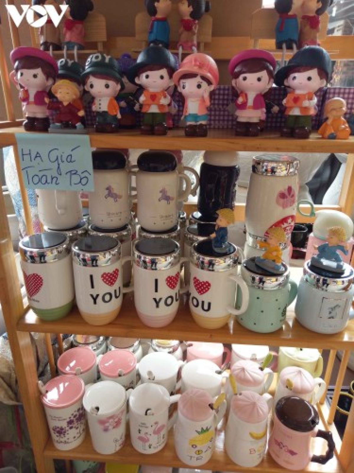 Some cups and decorative items are on special discount.