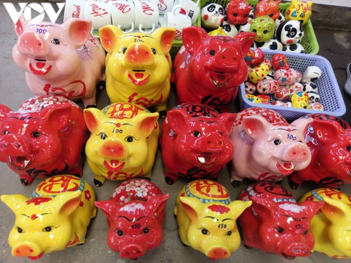 Pig-shaped ceramic products are a favourite item among customers.