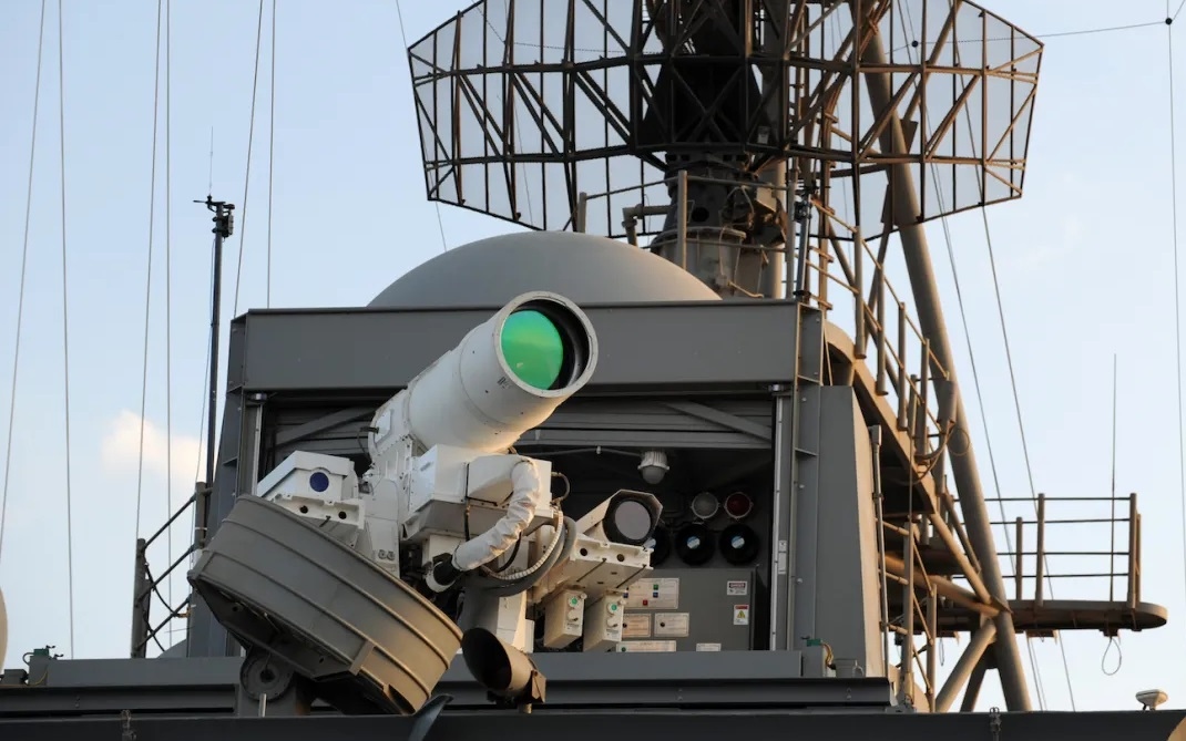 Vũ khí khí tài Mỹ. Ảnh: Hải quân Mỹ.