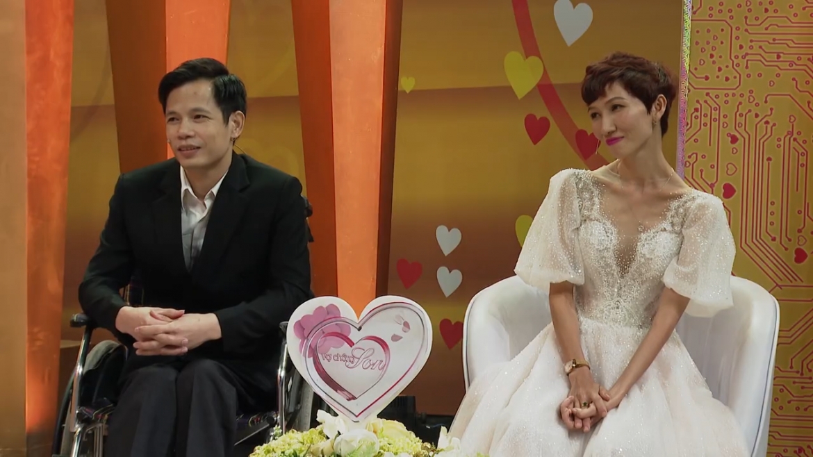 Cặp vợ chồng xuất hiện tại "Vợ chồng son".