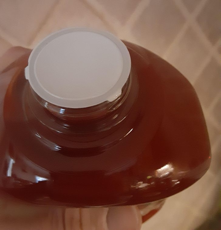Người phát minh ra cái nắp chai bé xíu này không phải là bạn của tôi!