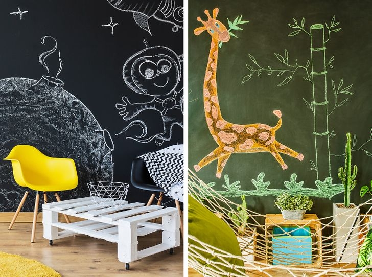 Hãy khuyến khích sự sáng tạo của con bạn với một phòng trưng bày nghệ thuật, nơi chúng có thể khoe các tác phẩm của mình. Bạn có thể mua những khung tranh, ảnh cũ xâu vào đó những bức tranh vẽ của các con và chăng lên tường. Hoặc bạn bày các tác phẩm từ đất sét... của con vào một chiếc tủ nhỏ. Trẻ sẽ luôn yêu thích căn phòng riêng của mình đó!