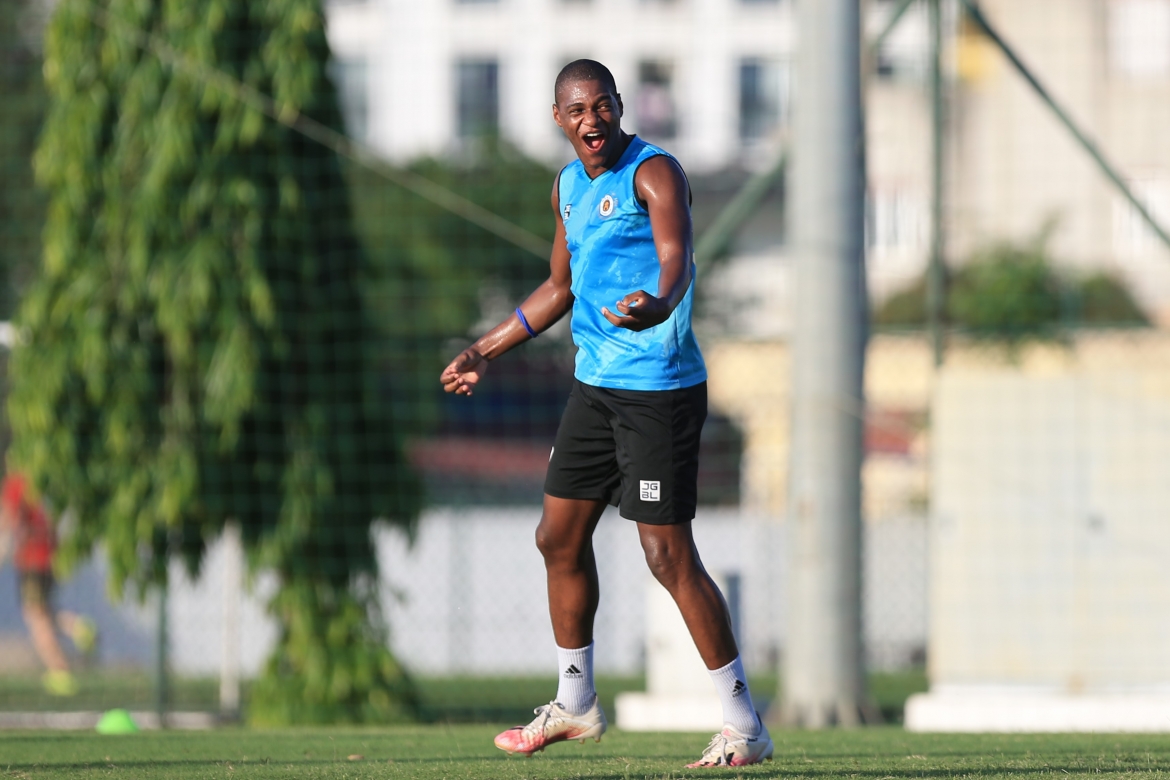 Những cầu thủ bị chấn thương từ giai đoạn V-League còn thi đấu trước dịch như Bruno đã ở trạng thái tốt nhất. 