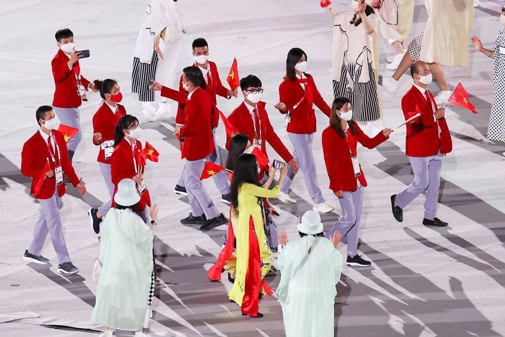 Đoàn Thể thao Việt Nam tại lễ diều hành khai mạc Olympic Tokyo 2020. (Ảnh: Getty).